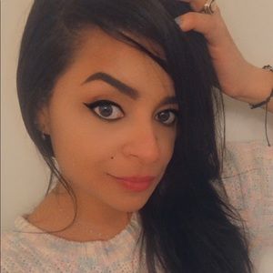 Meet your Posher, Emma